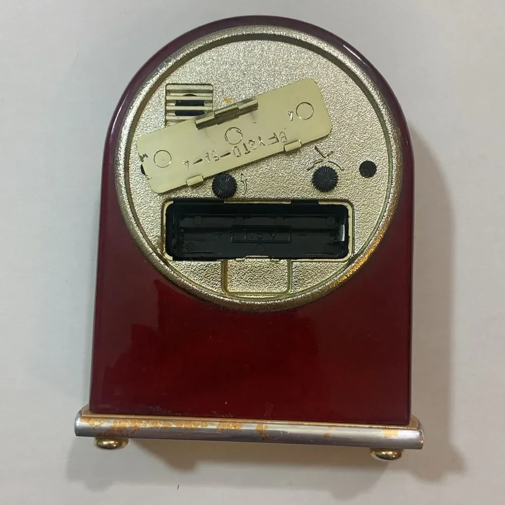 Elegant Red Burgundy  and Gold Quartz Clock